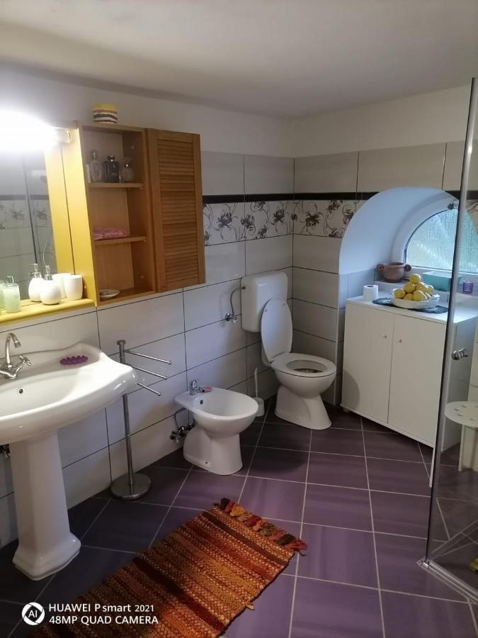 Kalista Villa Jurdani Exteriör bild